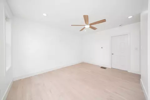 3246 S Normal Ave, Chicago, IL 60616 photo 11