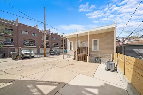 3246 S Normal Ave, Chicago, IL 60616 photo 8
