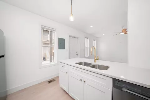 3246 S Normal Ave, Chicago, IL 60616 photo 17