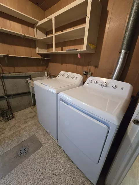 Other - 2075 Greenfield Rd, Hoffman Estates, IL 60169 photo 2 of 3