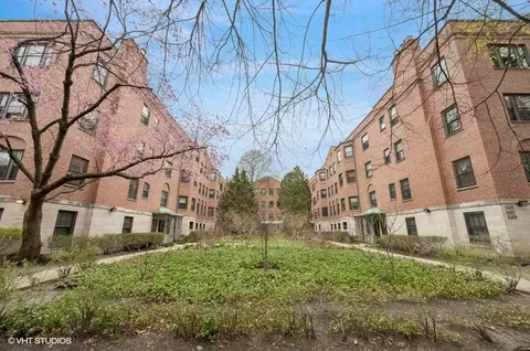 2457 Prairie Ave #1C, Evanston, IL 60201