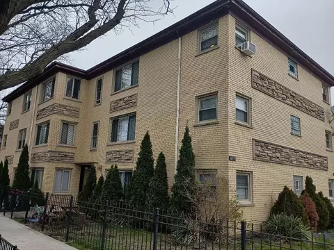 4258 W Lawrence Ave #3W, Chicago, IL 60630