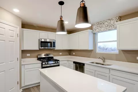 720 Cloverleaf Dr, Marengo, IL 60152 photo 9