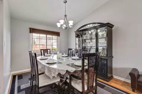 1680 Bicek Dr, Hoffman Estates, IL 60192 photo 8