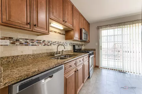 1680 Bicek Dr, Hoffman Estates, IL 60192 photo 16