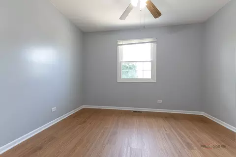 1680 Bicek Dr, Hoffman Estates, IL 60192 photo 24