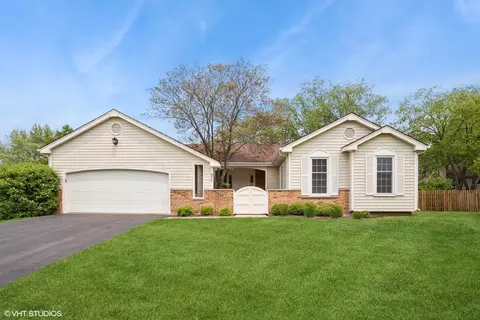 426 Burnley Cir, Schaumburg, IL 60193