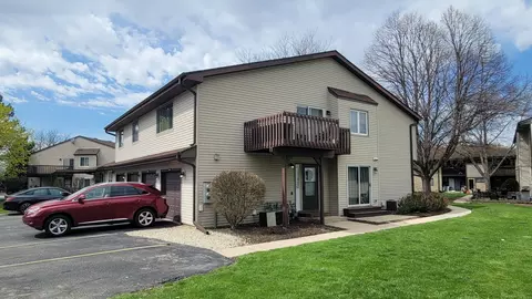1811 Kerrybrook Ct #0, Sycamore, IL 60178