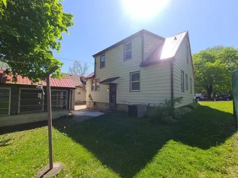 Exterior - 518 3rd Ave, Dixon, IL 61021 photo 3 of 10