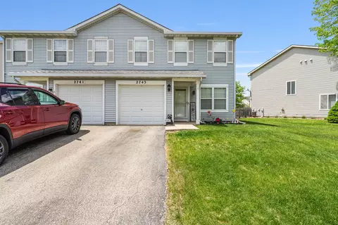 Exterior - 2743 River Bend Ln, Plainfield, IL 60586 photo 8 of 10