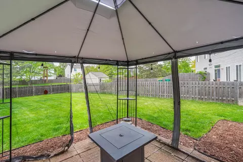 Exterior - 2743 River Bend Ln, Plainfield, IL 60586 photo 6 of 10