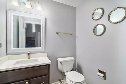 Bath - 2743 River Bend Ln, Plainfield, IL 60586 photo 1 of 3