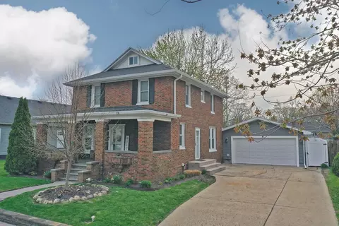 513 Adams St, Ottawa, IL 61350