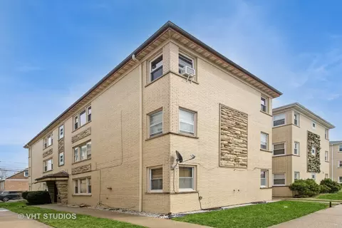 3115 N Nashville Ave #2E, Chicago, IL 60634