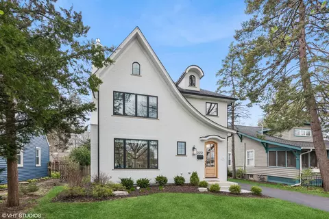 222 Logan Ave, Geneva, IL 60134