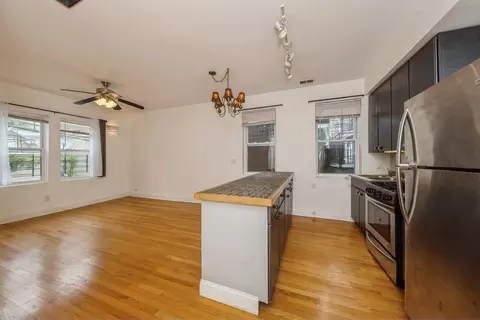 Living - 2446 W Thomas St, Chicago, IL 60622 photo 11 of 14