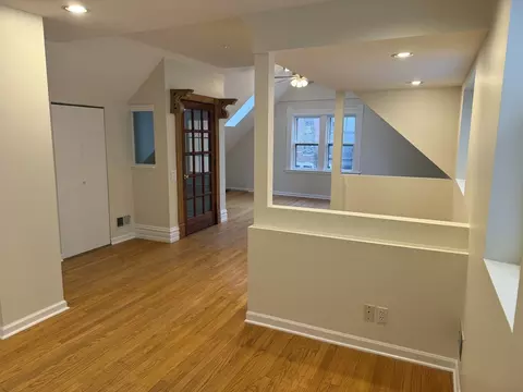Living - 2446 W Thomas St, Chicago, IL 60622 photo 4 of 14