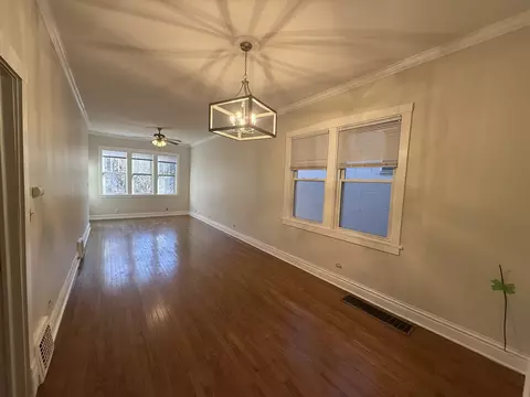Living - 2446 W Thomas St, Chicago, IL 60622 photo 2 of 14