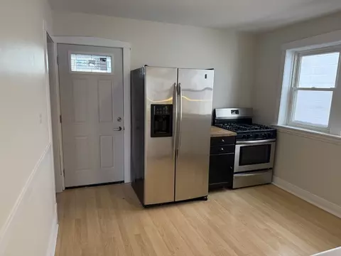 Kitchen - 2446 W Thomas St, Chicago, IL 60622 photo 4 of 5