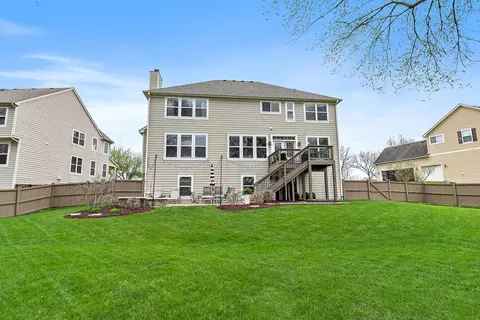 370 Comstock Dr, Elgin, IL 60124 photo 41