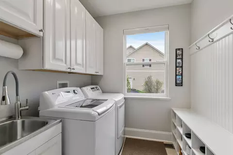 370 Comstock Dr, Elgin, IL 60124 photo 20