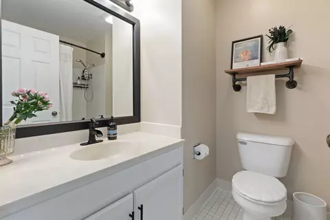 1944 Gresham Cir #D, Wheaton, IL 60189 photo 18