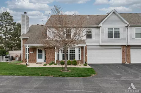 9757 Cambridge Cir, Mokena, IL 60448