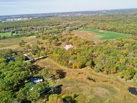 26083 N Farwell Rd, Mettawa, IL 60045