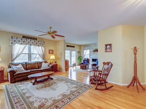 5335 Fox Path Ln, Hoffman Estates, IL 60192 photo 13