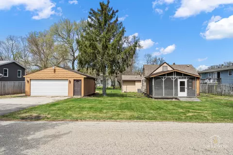 25644 W Arcade Dr S, Lake Villa, IL 60046