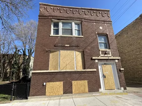 444 E 76th St, Chicago, IL 60619