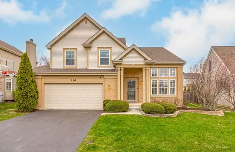 136 W Newbridge Ln, Round Lake, IL 60073