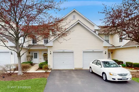 108 Buckingham Ct, Oswego, IL 60543
