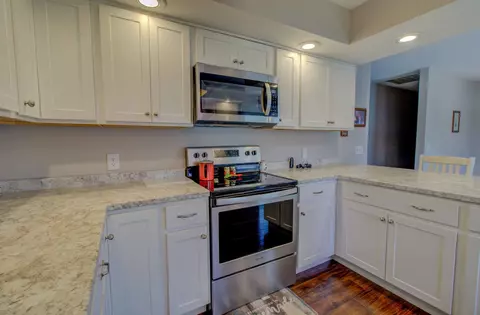 Kitchen - 217 Eldorado Dr, Tuscola, IL 61953 photo 4 of 5