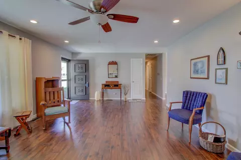 Entry Way - 217 Eldorado Dr, Tuscola, IL 61953 photo 1 of 1