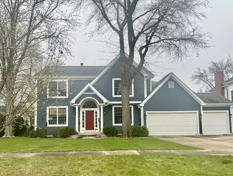 327 Ingram St, Northfield, IL 60093