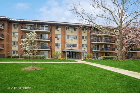 2230 S Goebbert Rd #244, Arlington Heights, IL 60005