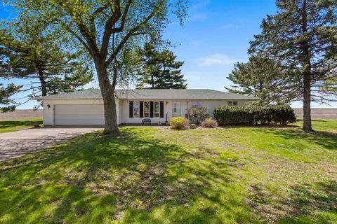 2355 County Road 100 Rd, Broadlands, IL 61816
