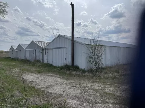 15212 Il 92 Hwy, Walnut, IL 61376 photo 3
