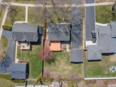 View/Area - 516 E Turner Ave, Roselle, IL 60172 photo 2 of 3