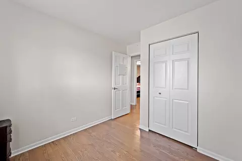 Bedroom - 516 E Turner Ave, Roselle, IL 60172 photo 2 of 5