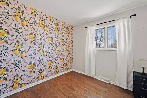 Bedroom - 516 E Turner Ave, Roselle, IL 60172 photo 3 of 5