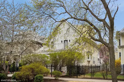 4208 N Kedvale Ave, Chicago, IL 60641