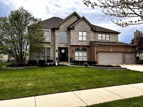 2212 Spartina Rd, Naperville, IL 60564