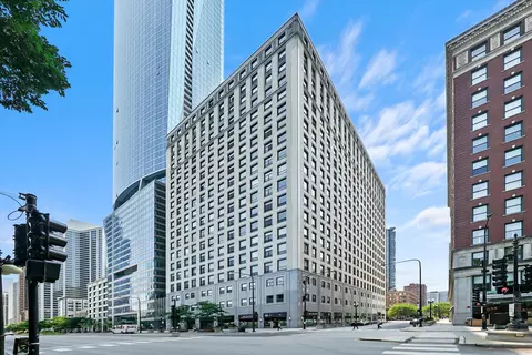 910 S Michigan Ave #1612, Chicago, IL 60605