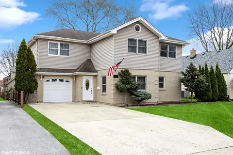 641 8th Ave, La Grange, IL 60525