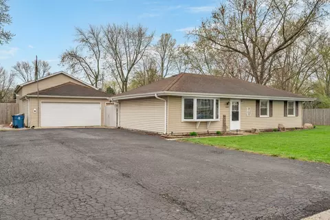 3518 Theodore St, Joliet, IL 60431