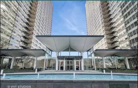 3550 N Lake Shore Dr #1614, Chicago, IL 60657