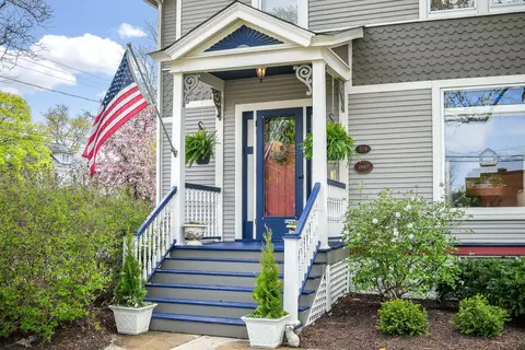 519 N Scott St, Wheaton, IL 60187 photo 2