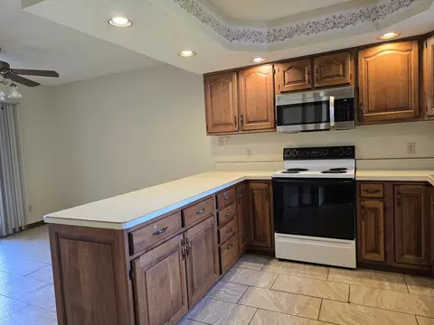 1506 Theodore Dr #B, Champaign, IL 61821 photo 8